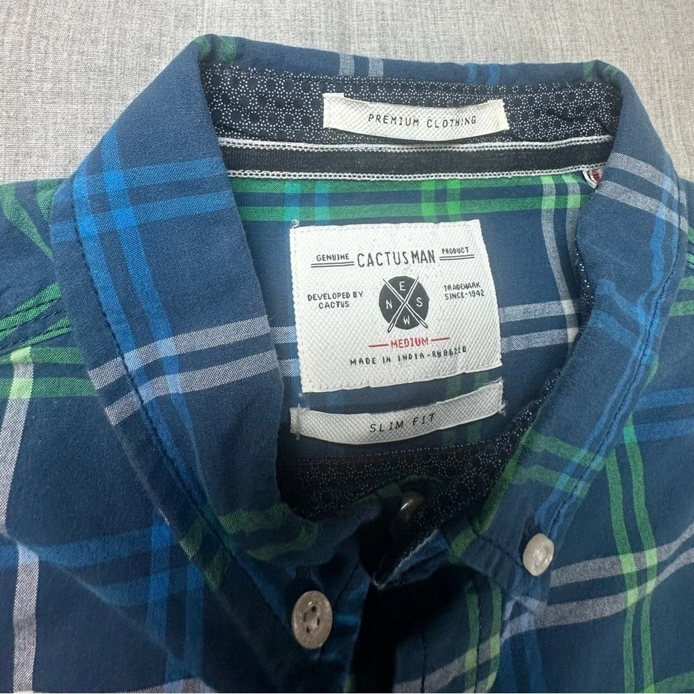 Cactus Man casual button